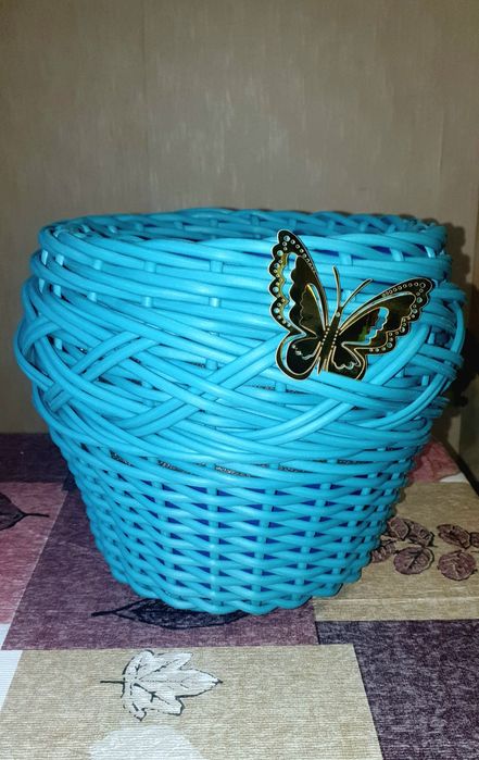 Кашпо из ротанга