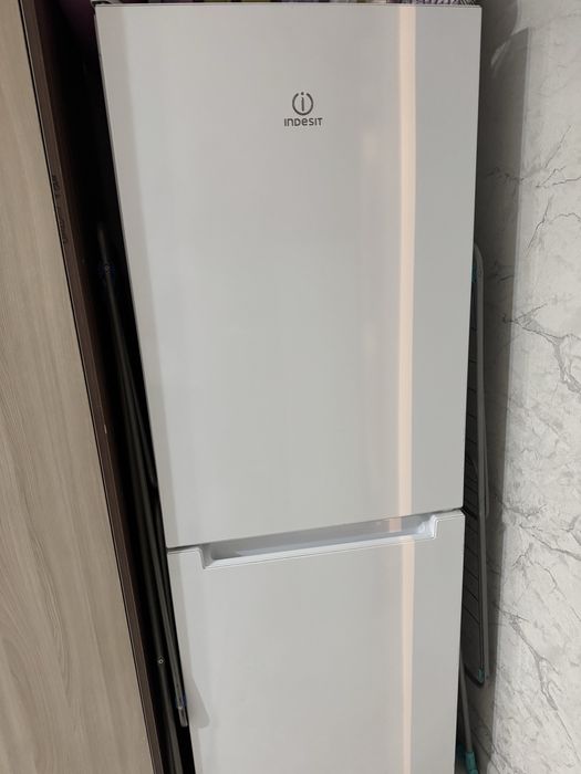 Продается холодильник