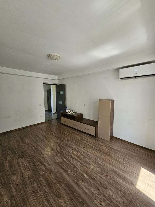 Vând apartament 2 camere decomandat, 42.4 mp – Drumul Taberei (Buclă) | Metrou la 3 min