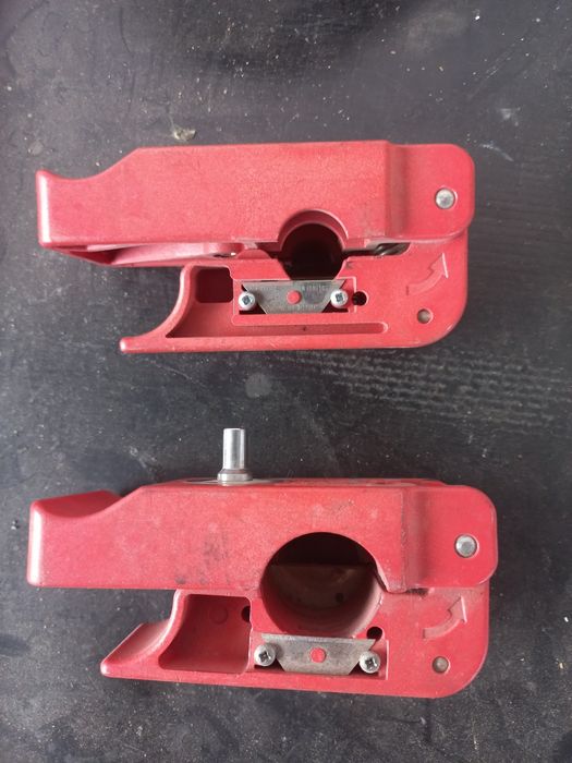 Зачиститель кабеля, зачищатель кабеля