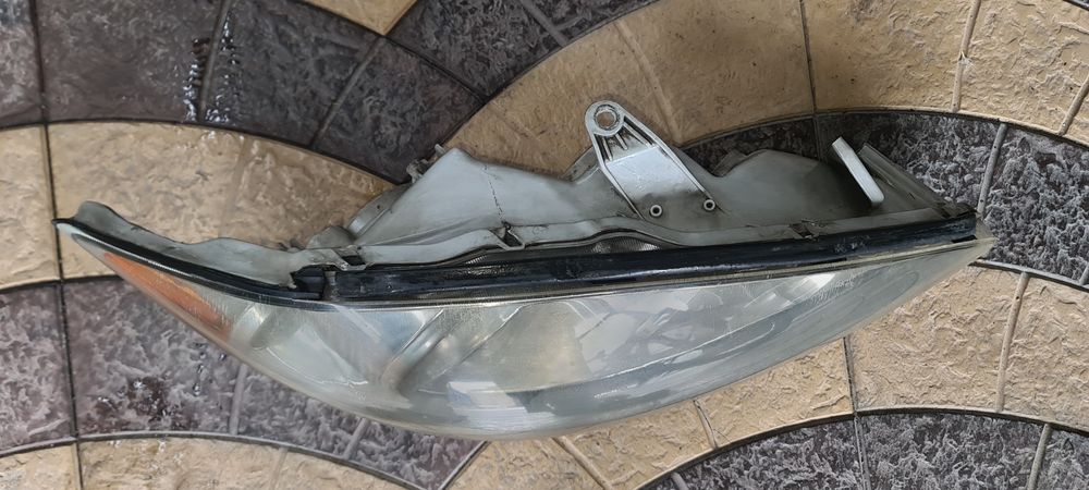 Фара  Тойота Камри  35ка