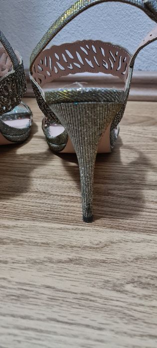 Pantofi Menbur, marimea 38