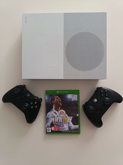 Продам! {Xbox One S} Торг!