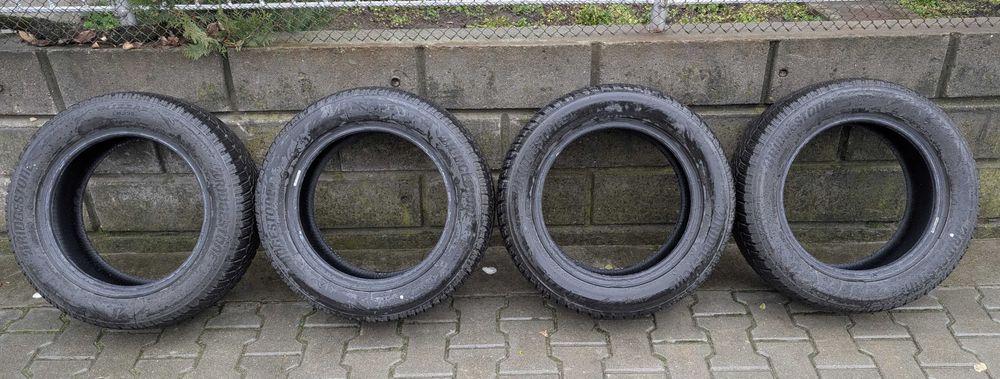 Зимни гуми Bridgestone Blizzak 205/60/16, DOT 2624, грайфер 8мм.
