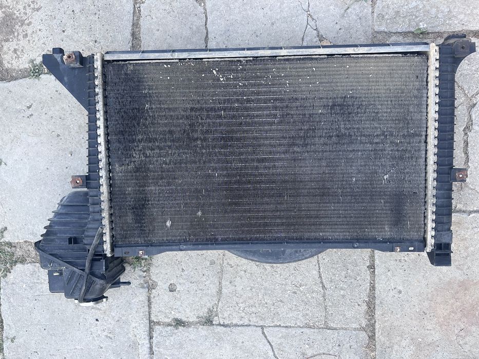 Воден радиатор Мерцедес спринтер W901/W903