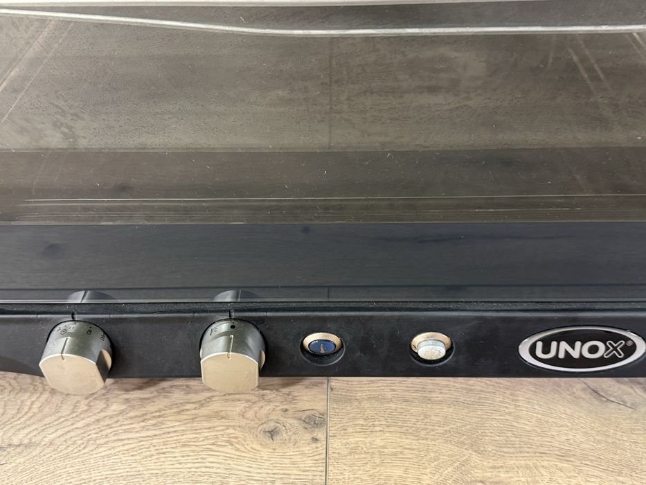 Продам печку Unox (Унокс)