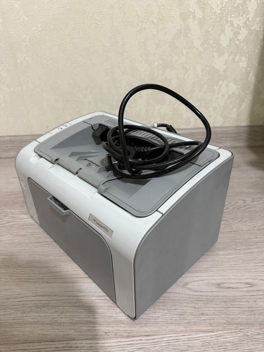 Продам принтер(МФУ) hp