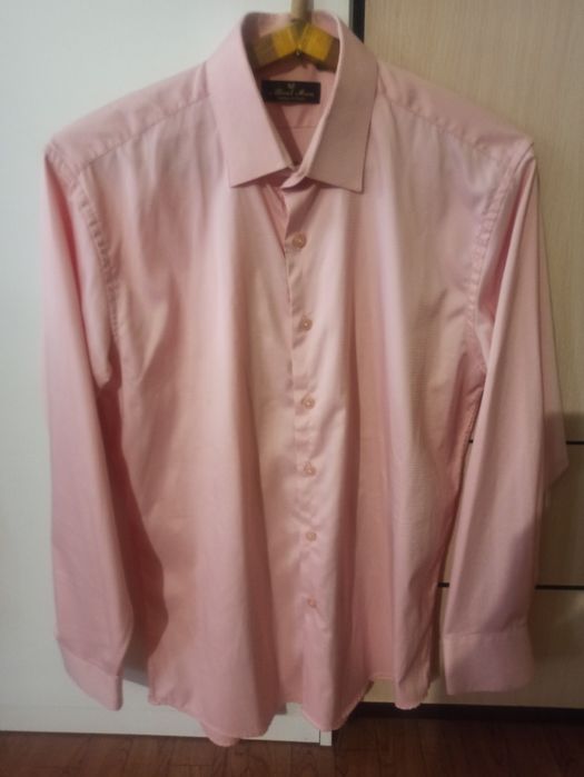 Продам рубашки в хорошем состоянии размеры 48