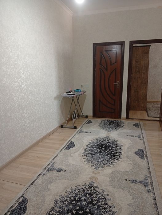 Уй сотилади 1 хонали 36 квадрат гулбахорда 2020 йил курилган