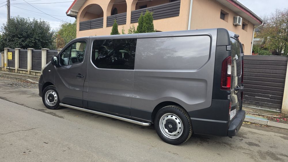 RENAULT Trafic 2018 — imagine 2