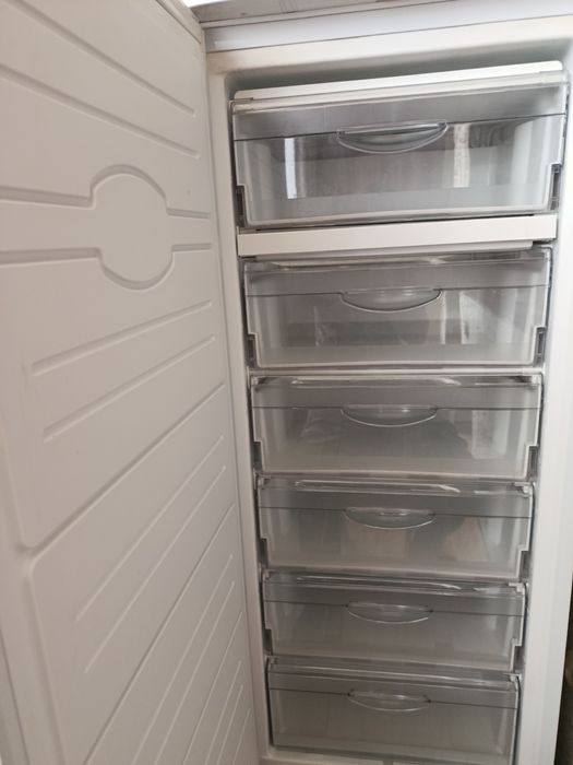 Продам морозильную камеру  Атлант