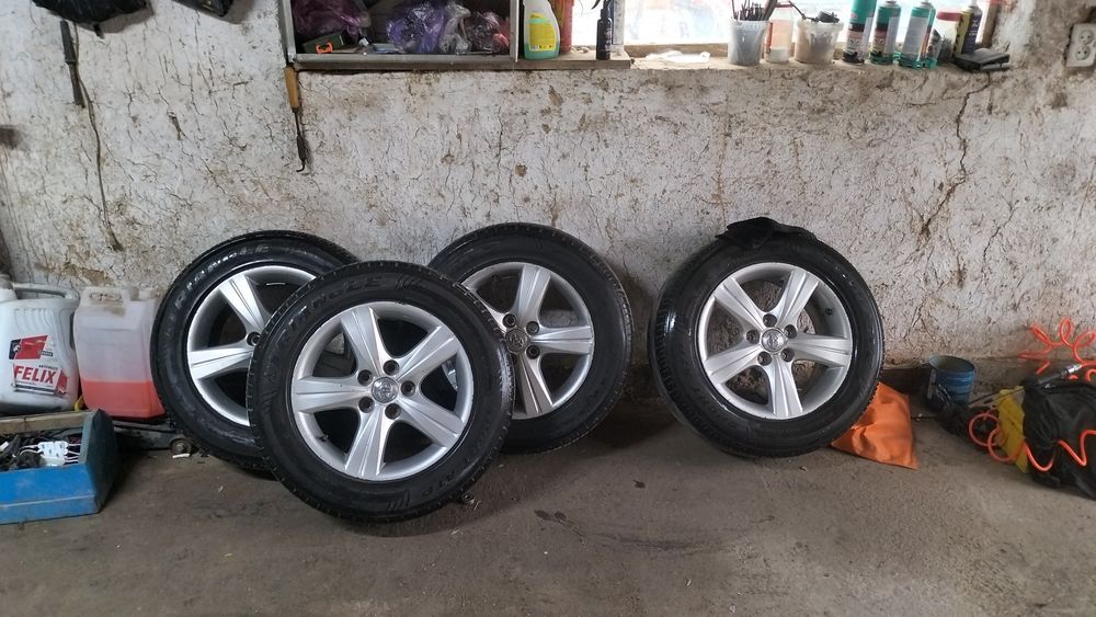 Диски с шинами стояли на Камри 35