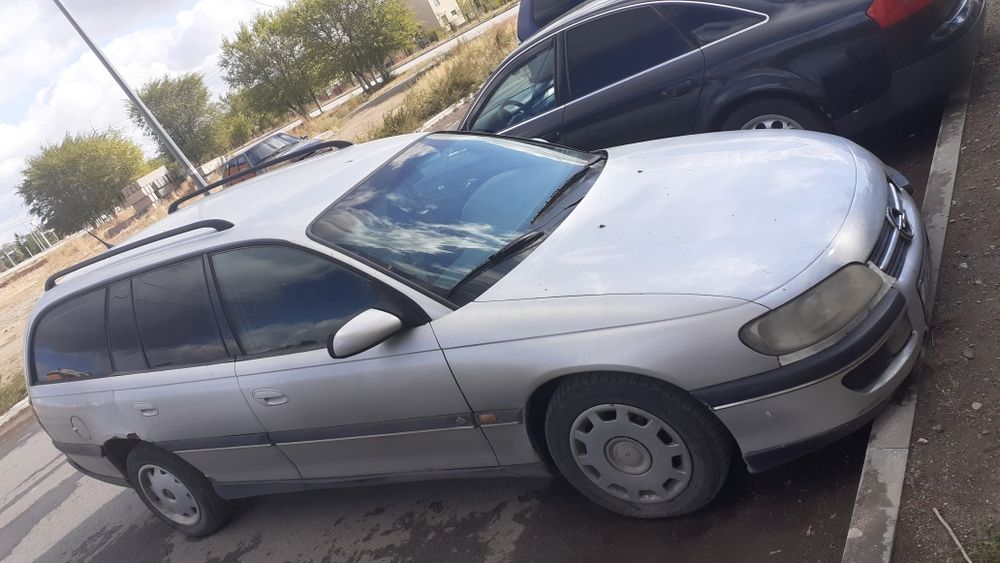 Продам Опель омега б 1998г