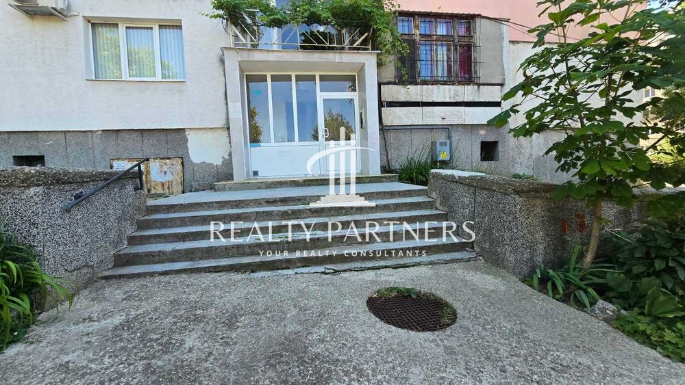 Продава се Тристаен апартамент в Радомир - 85 кв.м за 906 €/кв.м - Снимка #11