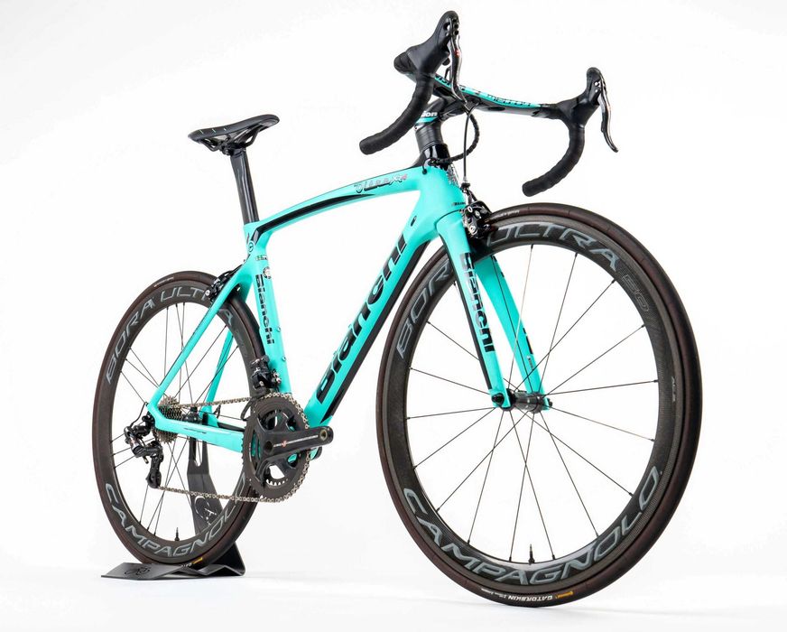 Cursiera Bianchi Oltre XR4, Campagnolo Super Record, Campa. Bora Ultra