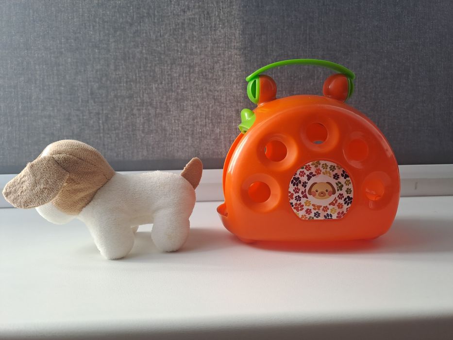 Собачка в переноске