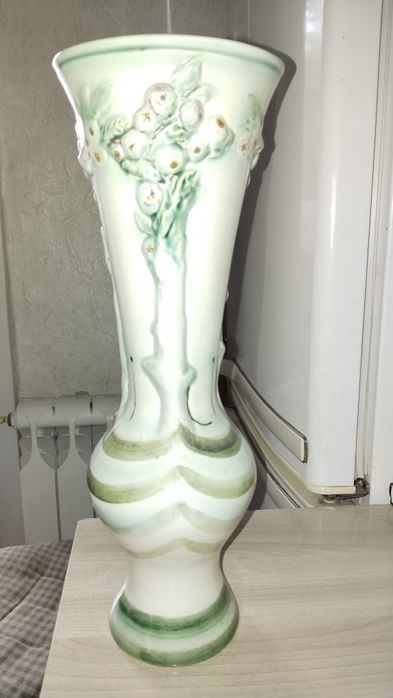 Продам фарфоровые статуэтки советского периода