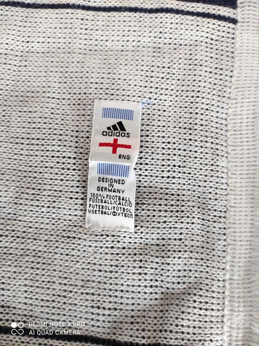 Adidas - шал-England