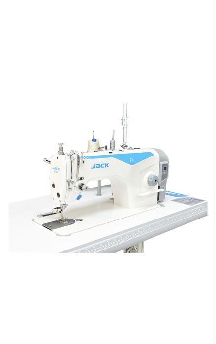 Продам машинку и оверлок jack