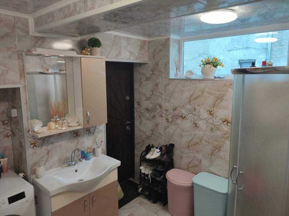 Продава се Етаж от къща в Търговище, Център - 120 кв.м за 1101 €/кв.м - Снимка #9
