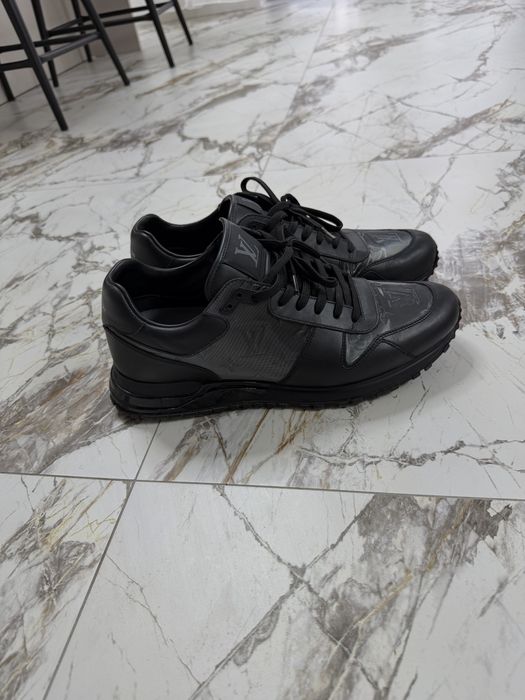 Louis vuitton Run Away