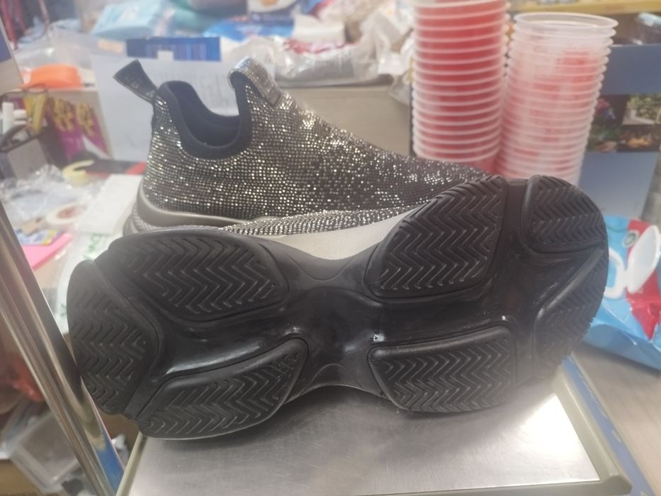Чехли на Klarks, Сникърси  на Steve Madden