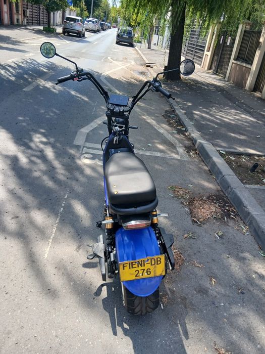 Vand scuter electric
