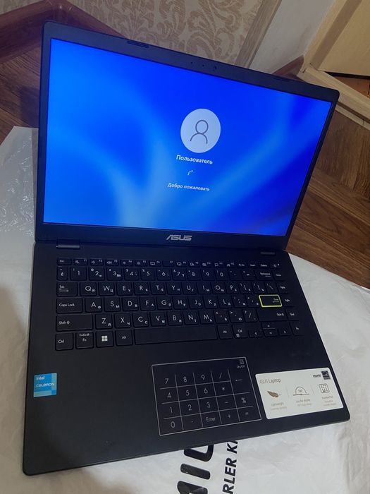 ASUS новый Стильный