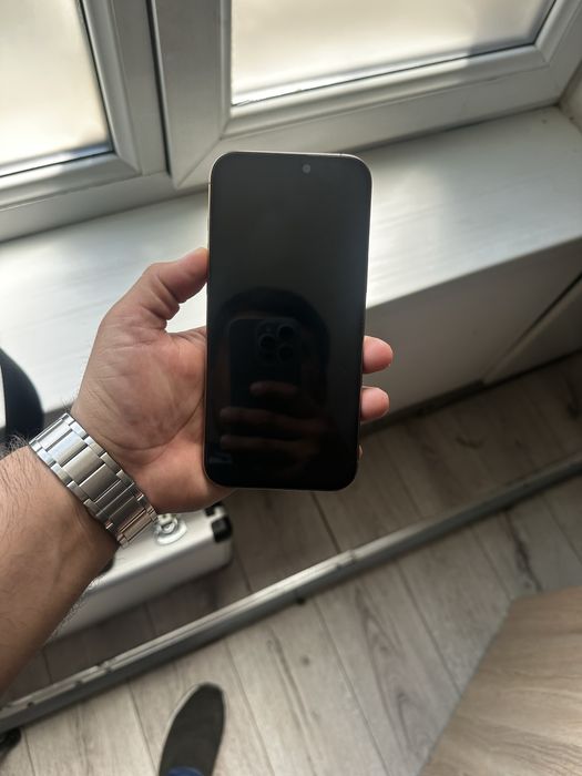 16 pro max сотилади