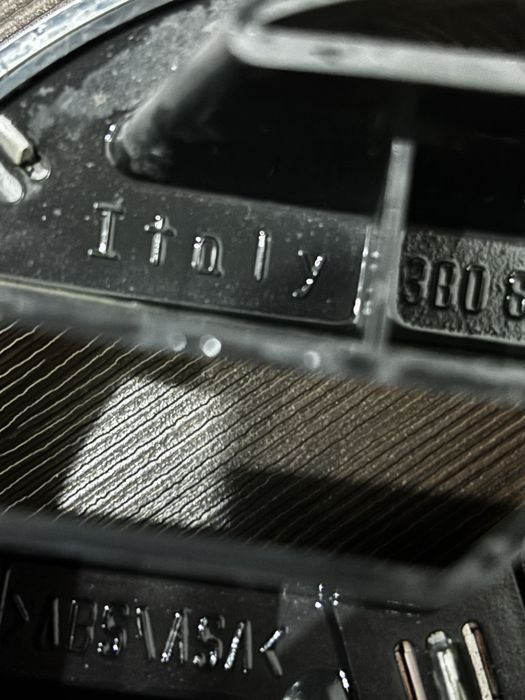 Значок Volkswagen Оригинал