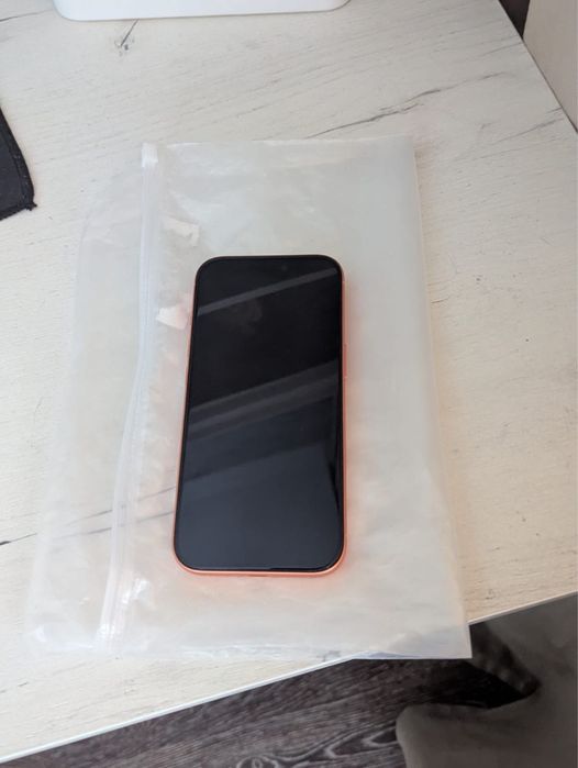 Iphone 17 pro продаю