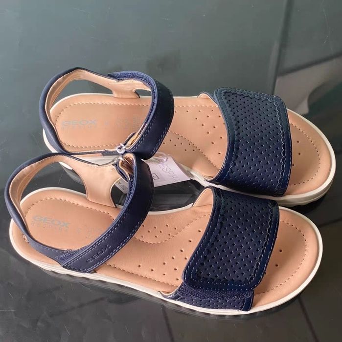 Детские сандалии Geox.