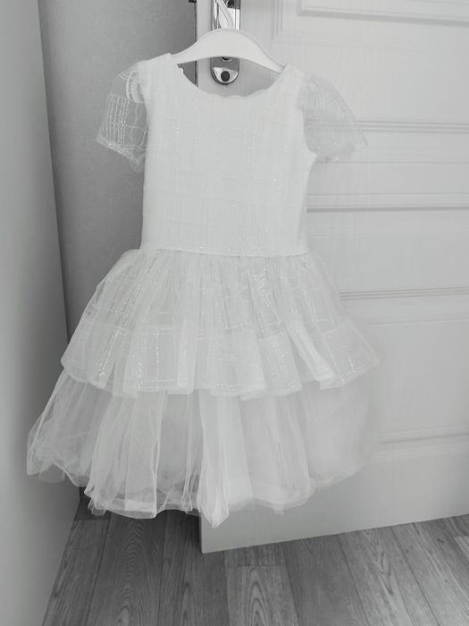 Продаю детское платье