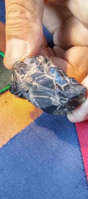 Черный алмаз продается