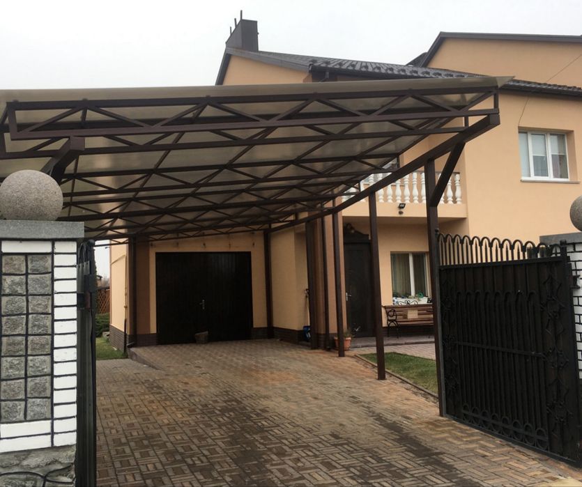 Бригада строителей