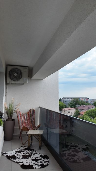 Apartament 2 camere, loc de parcare inclus