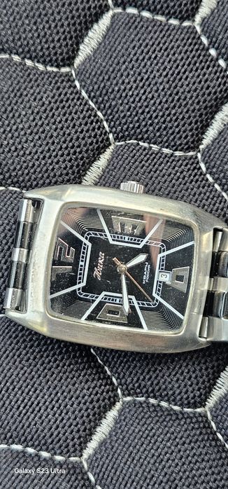 Продам часы ника
