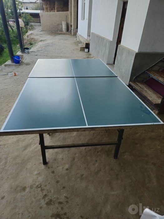 Stol tennis sotiladi