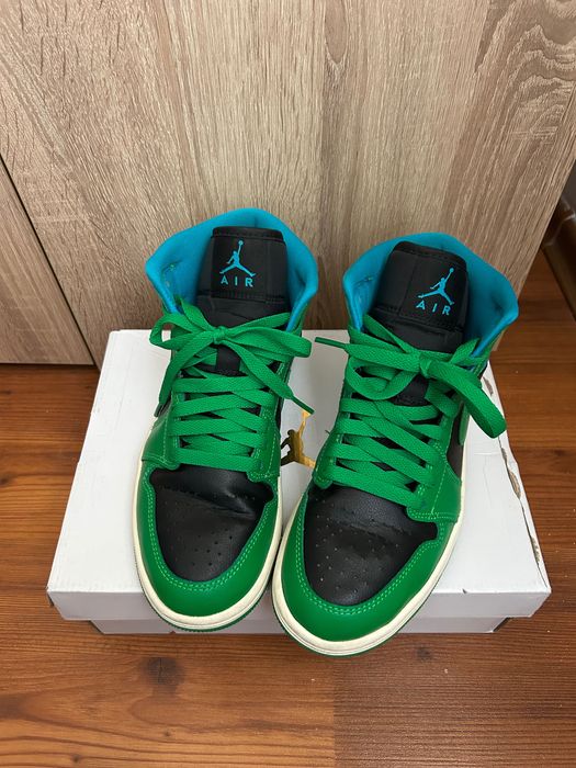 Nike Air Jordan 1MID