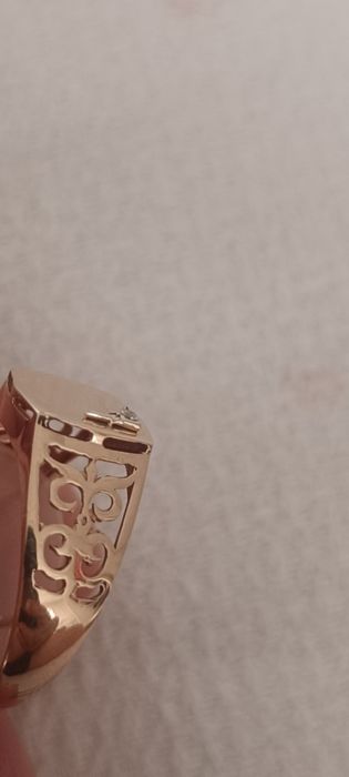 Продам   золотую печатку