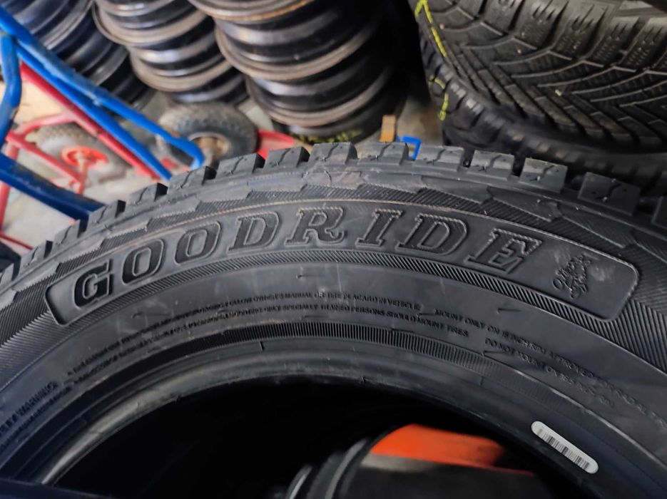 Зимни гуми 185/75/16C Goodride