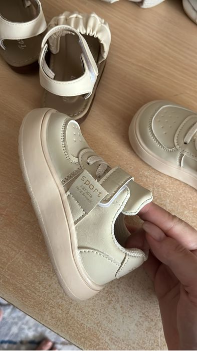 кроссовки летние