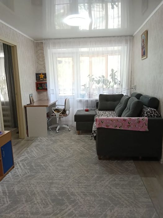 Продам 2 комн КВ.в районе Уюта.