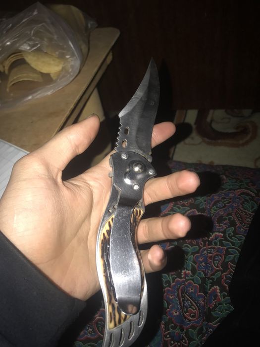 Ochiluvchi pichoq sotiladi