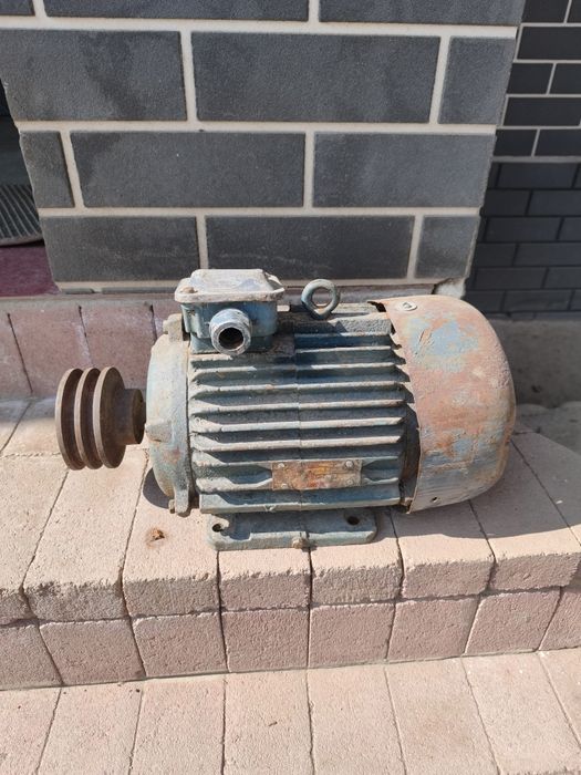 Электро двигатель 3х фазный