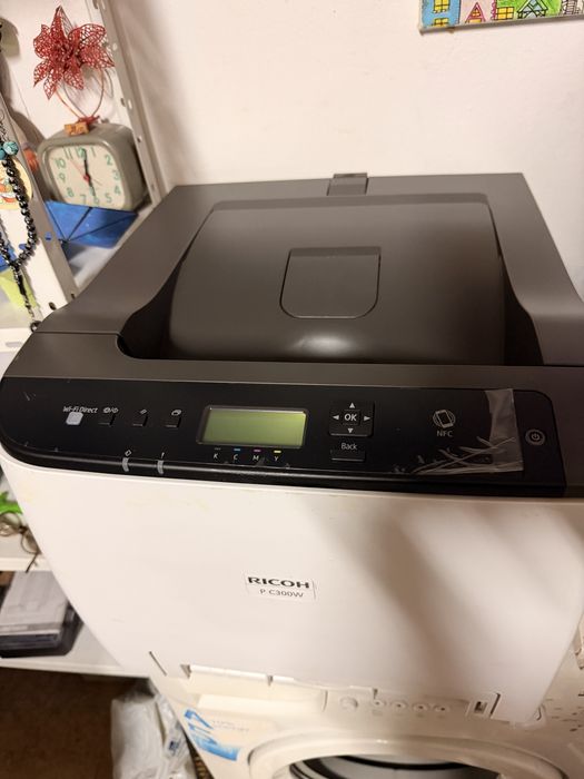 Лазерен цветен принтер Ricoh P C300W с Wi-Fi и NFC