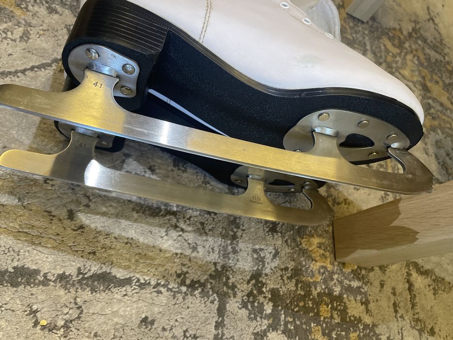 Кънки за лед WORKER XARA