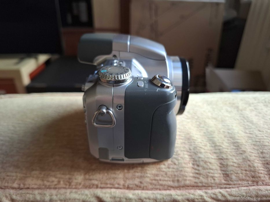 Aparat foto digital Sony DSC-H2