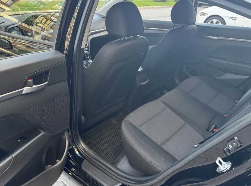 Hyundai Elantra 2019