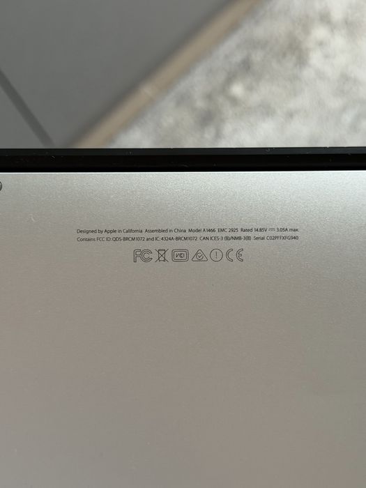 Продам Macbook 13 Air